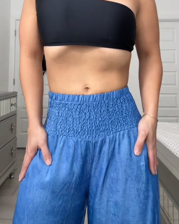 Gerade Geschnittene Weite Hellblaue Hose