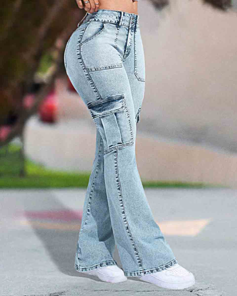 Mehrfachtaschen Doppelknopf Mid-Rise Flared Cargo Jeans