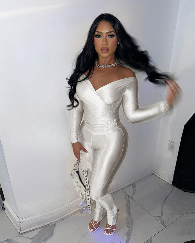 Schlanke V-Ausschnitt-Kollektion