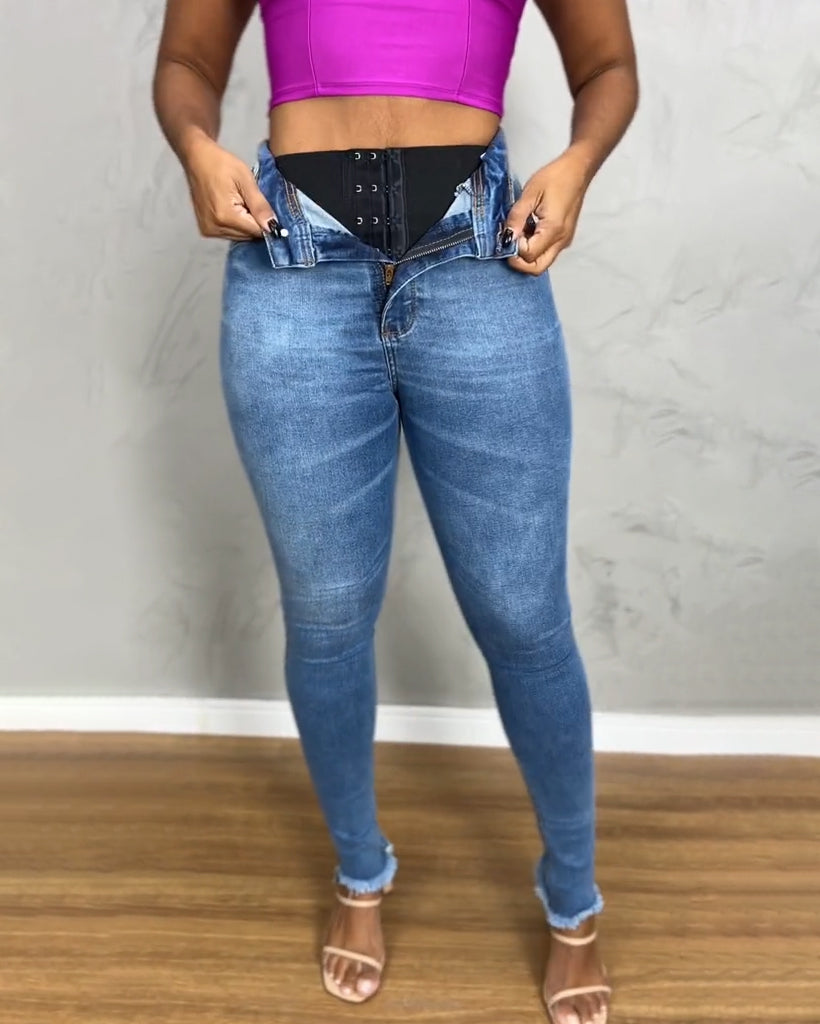 High-Rise Skinny Taille-Faja-Jeans mit Gürtel