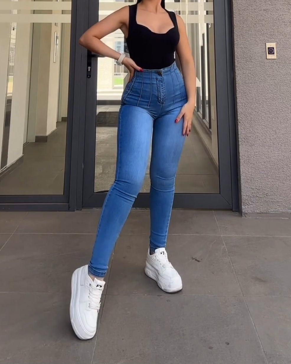 Hochbundige Po-Push-up Jeans