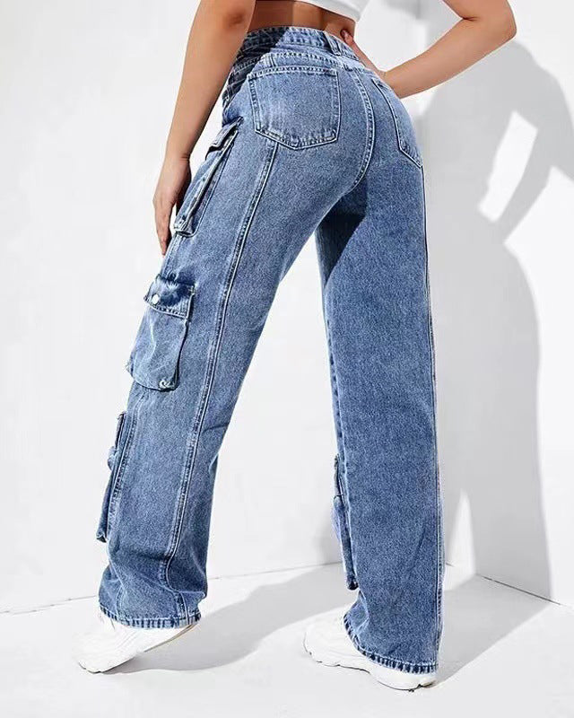 Hoch taillierte Cargo-Hose mit Taschen