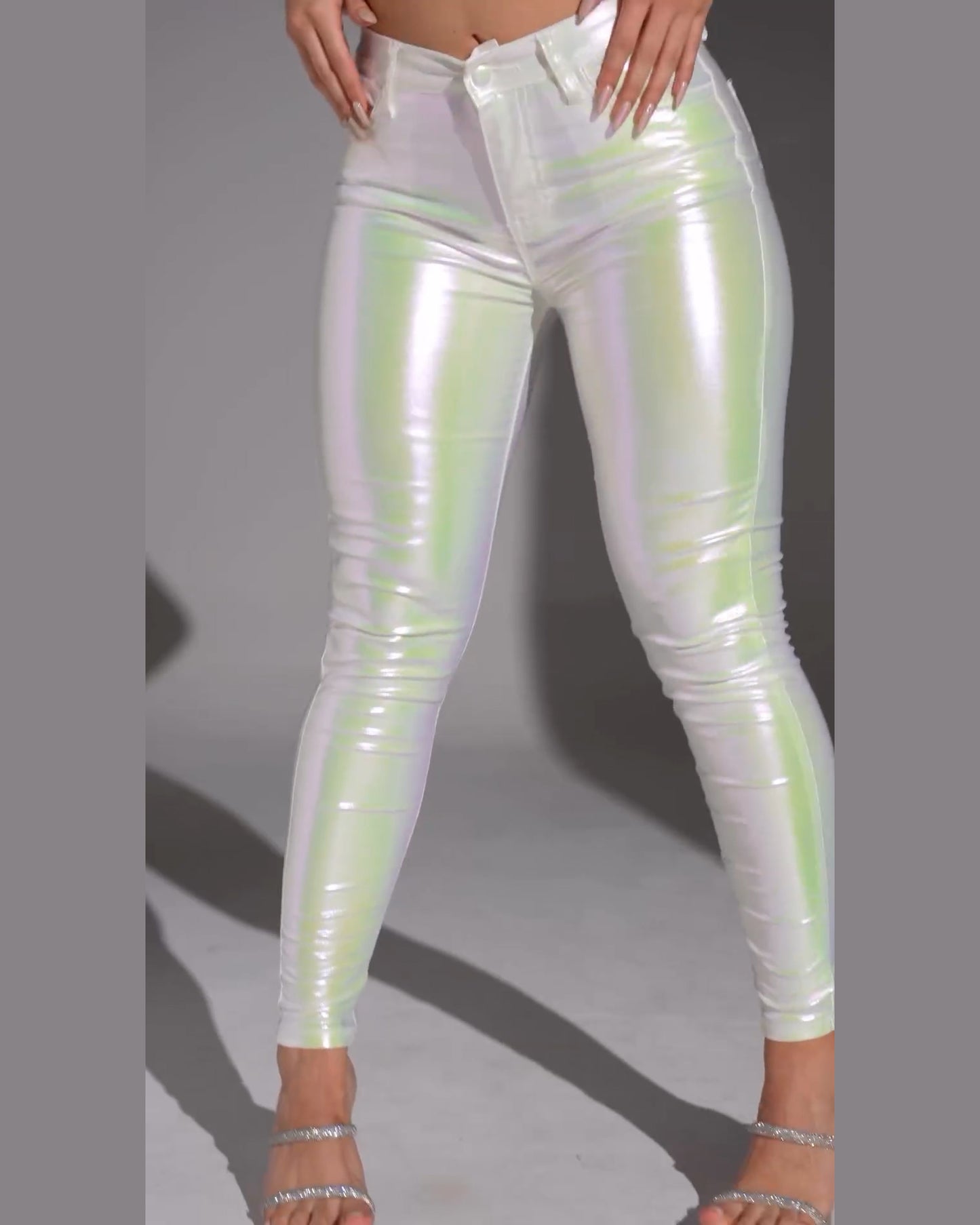 Schmale Metallic Weiße Hose