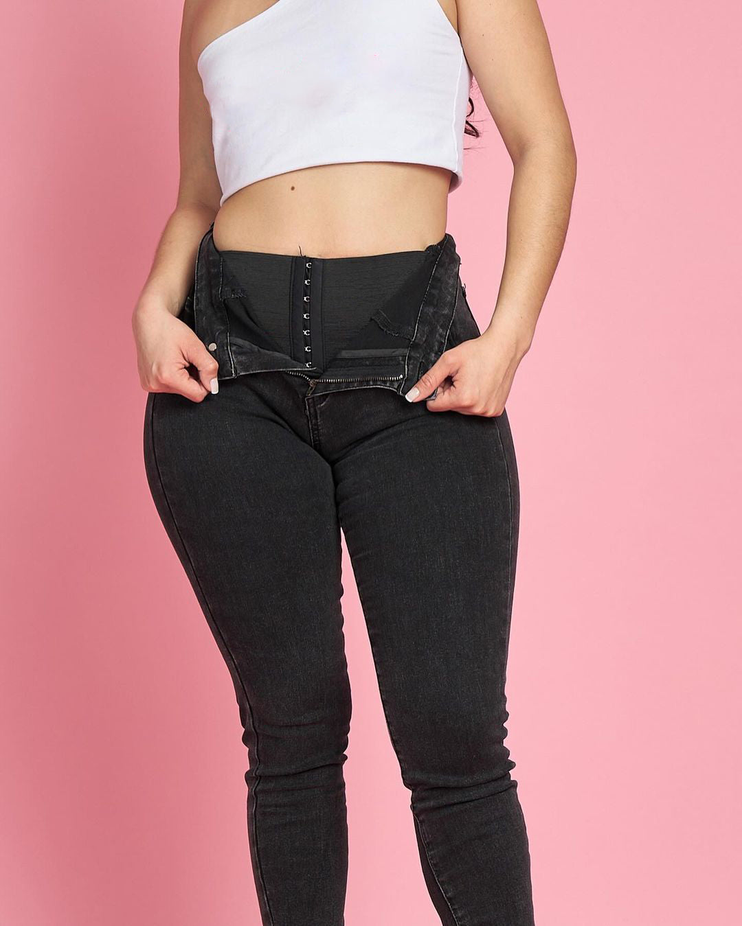 Skinny-Faja-Jeans mit Popo-Push-up und Bauchweggürtel