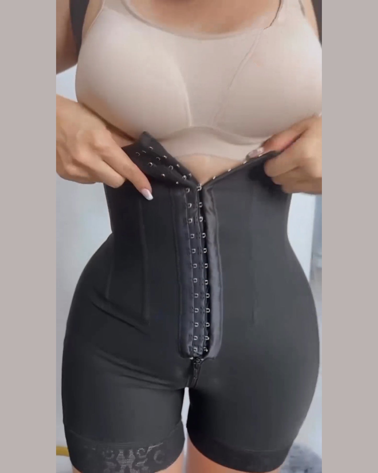 Stufe 2 Hochkompressions-Bauchstraffungs-Faja