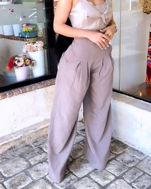 Hoch geschnittene Freizeithose