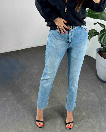 Hochtaillierte Boyfriend Damenjeans Hellblau