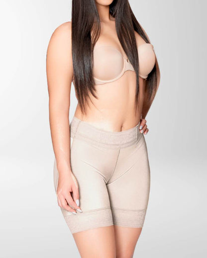 Kurze Miederhose mit Po-Anhebung