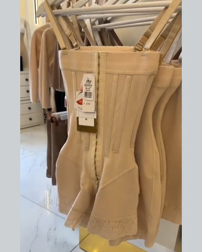 Hochtaillierte Shaping-Shorts mit Trägern