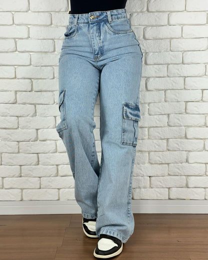 Cargo Jeans mit weitem Bein