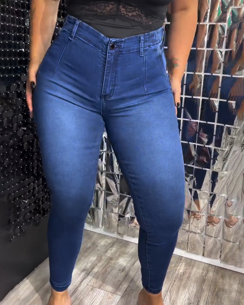 Hochbund-Skinny-Jeans mit Popo-Formung