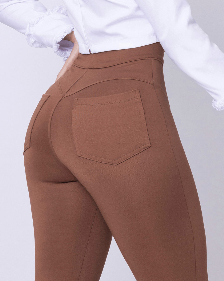 Skinny-Hose mit Po-Lifting-Taschen