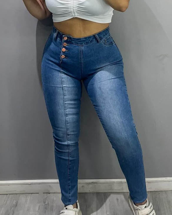 Schmale Jeans mit Seitenknöpfen im Trenddesign