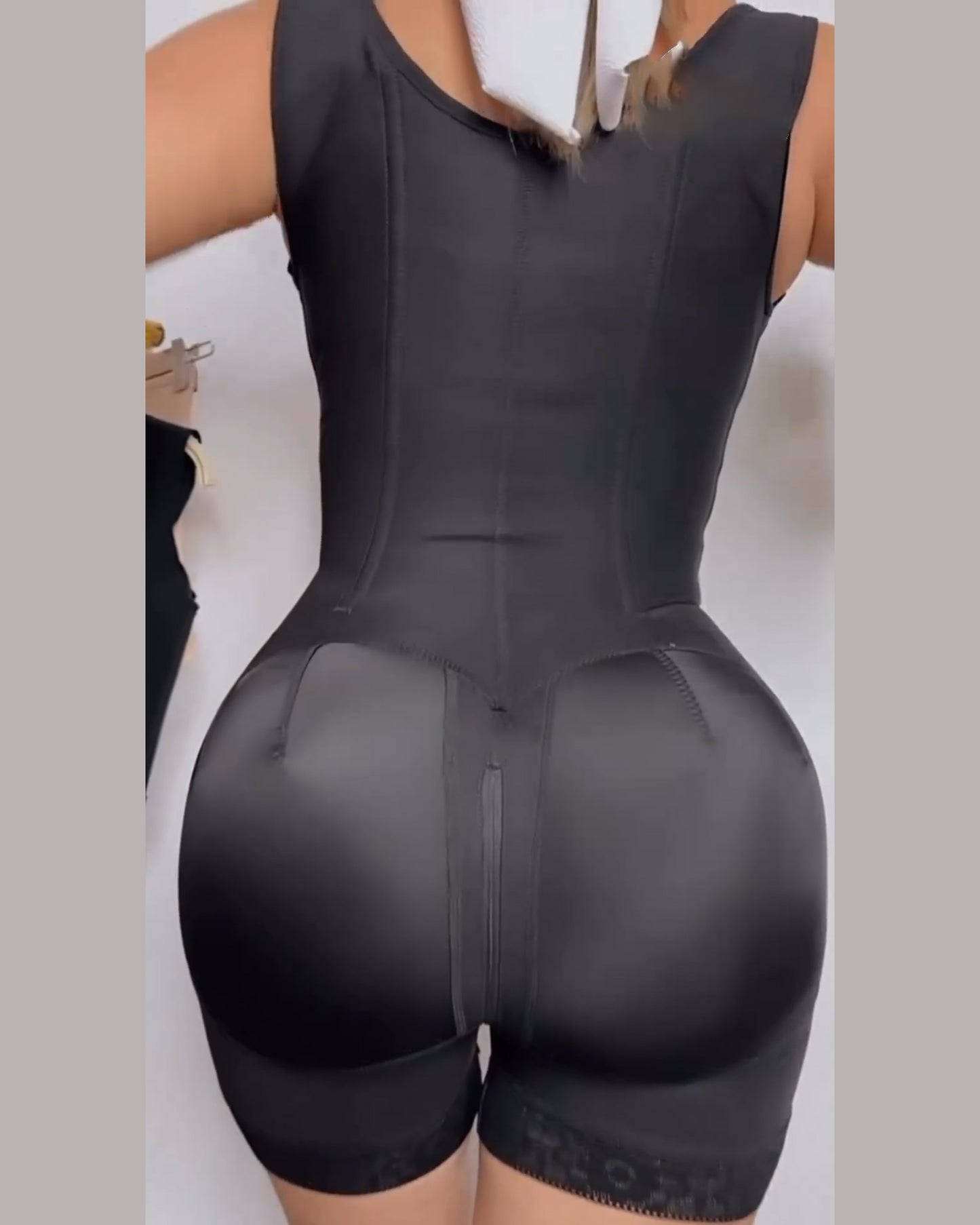 Stufe 2 Hochkompressions-Bauchstraffungs-Faja