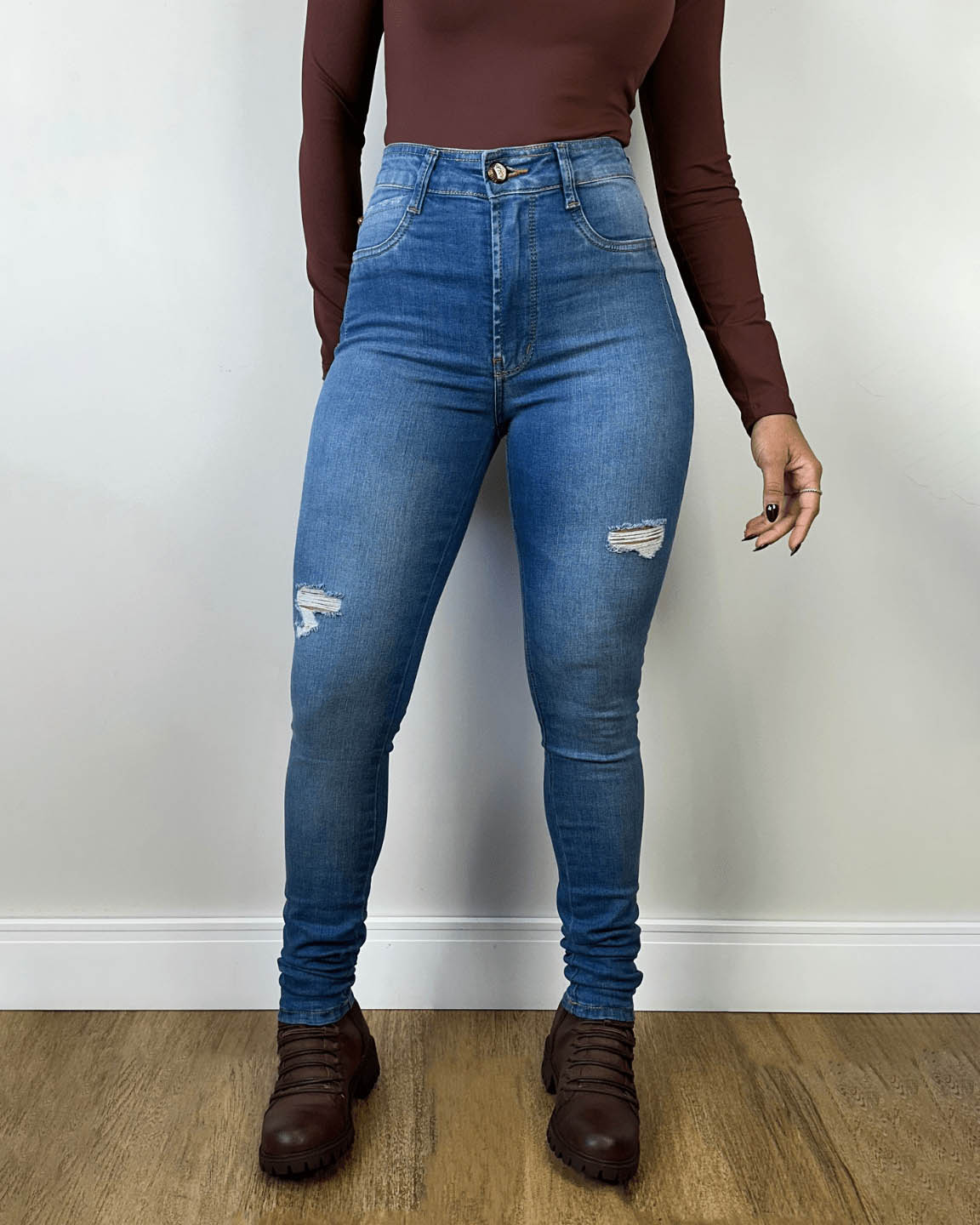 High-Waist Skinny-Jeans mit Rissen