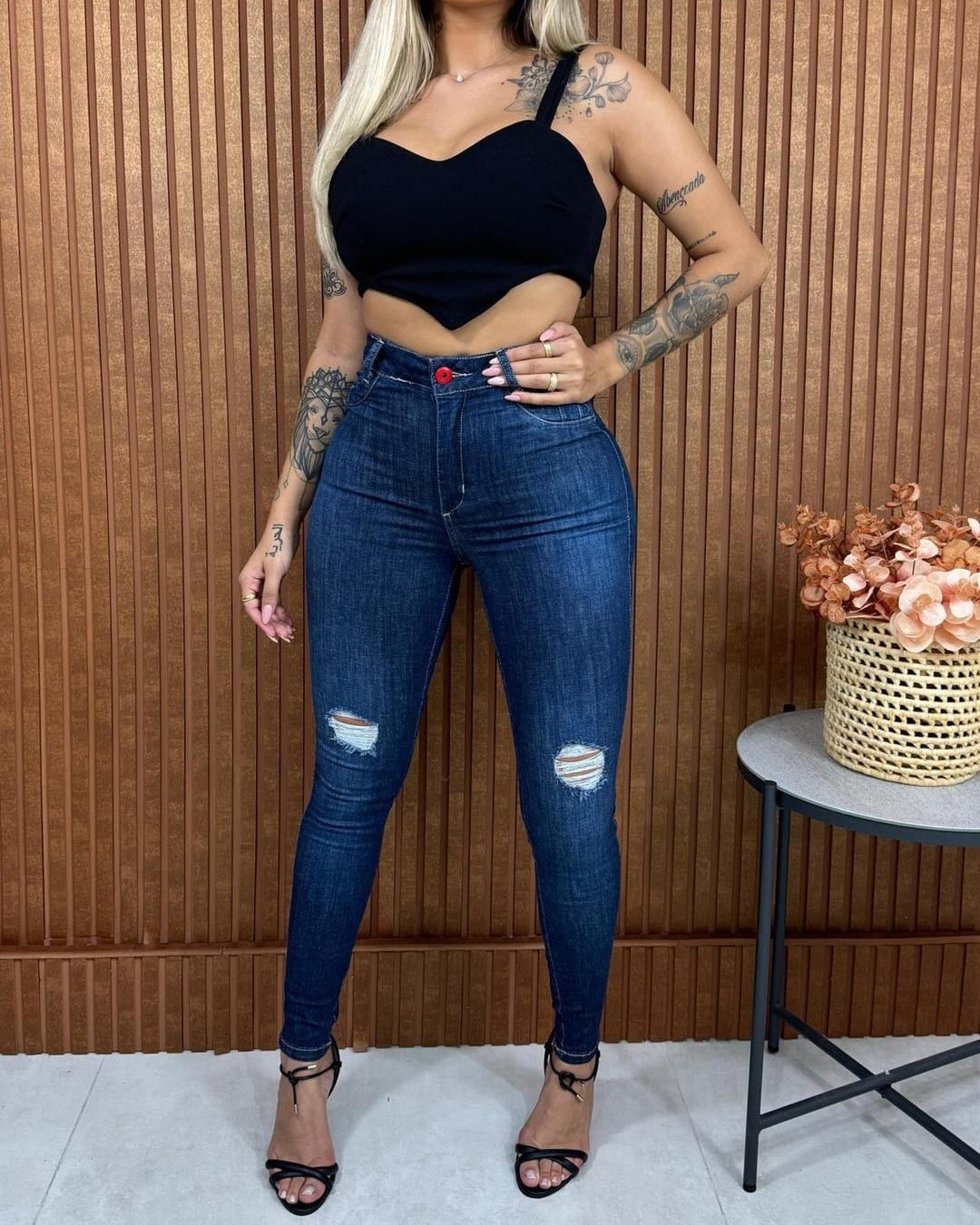 High-Rise Skinny-Jeans mit Po-Formung