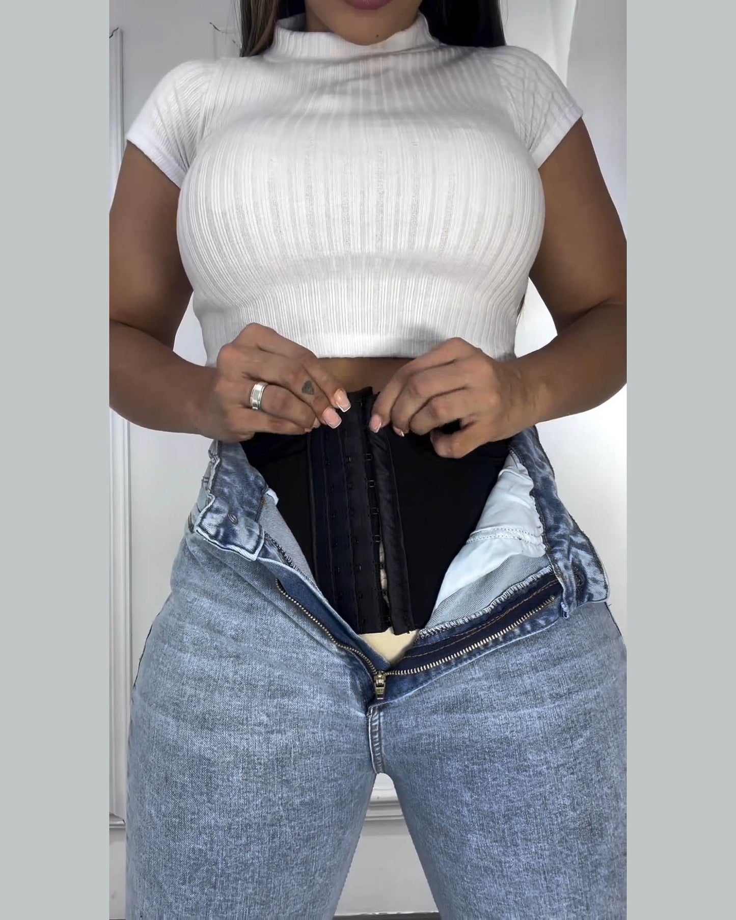 Figurformende Bauch-Control Faja Jeans