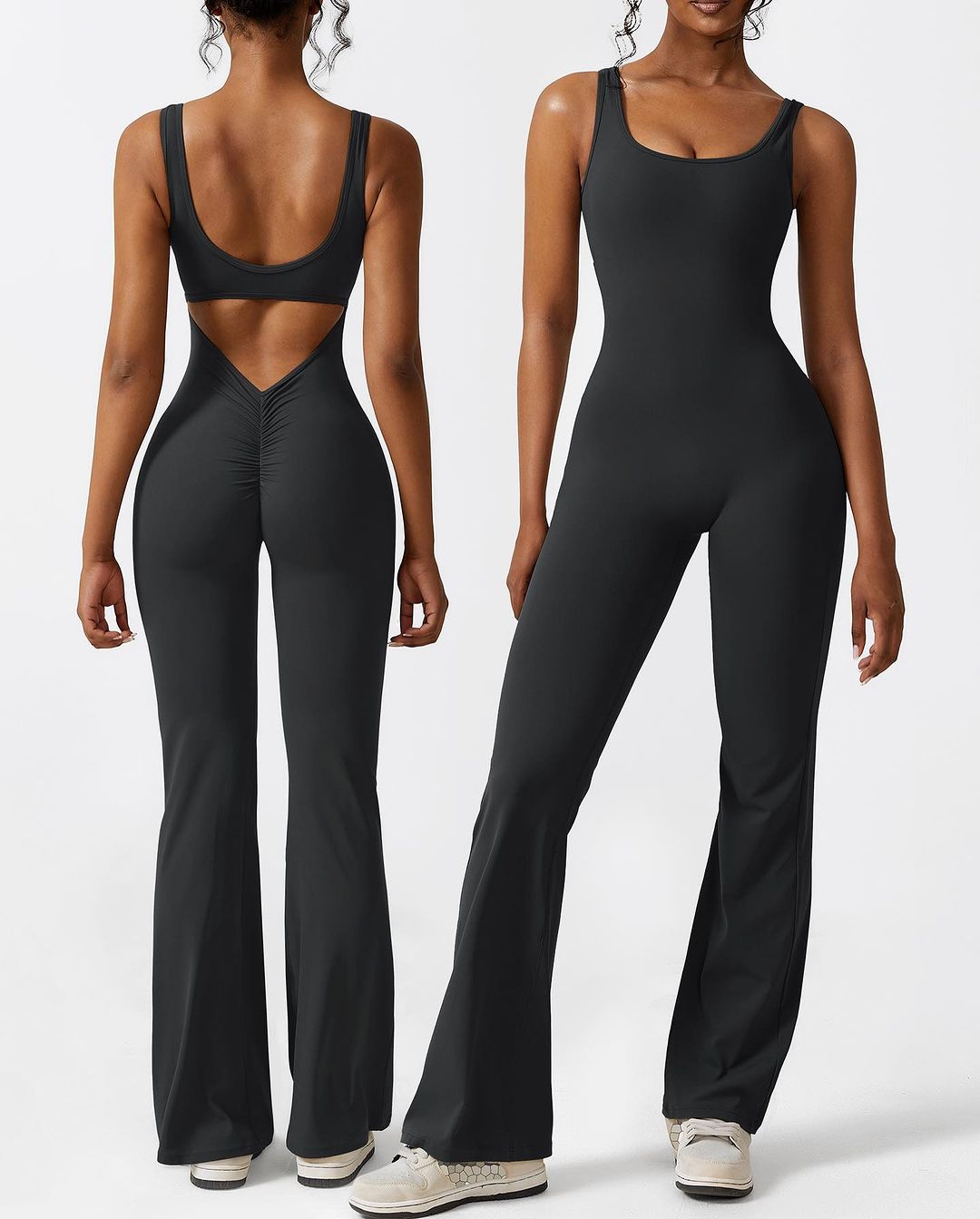 V-Rücken Flared Jumpsuit