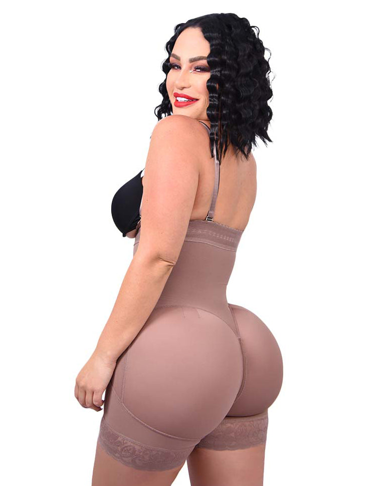 Übergröße Body Shaper mit Bauchkontrolle und Reißverschluss