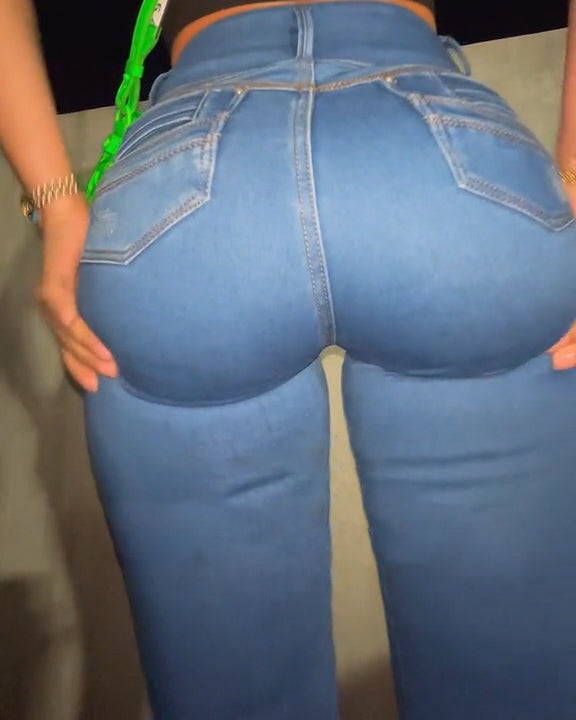 Kolumbianische High-Rise-Hüftlifter-Skinny-Stretch-Jeans