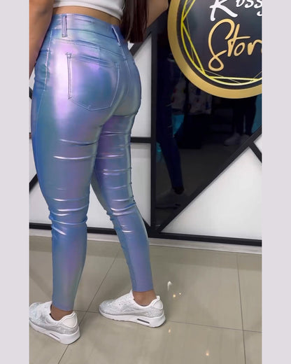 Schlanke Po Push-Up Lederhose